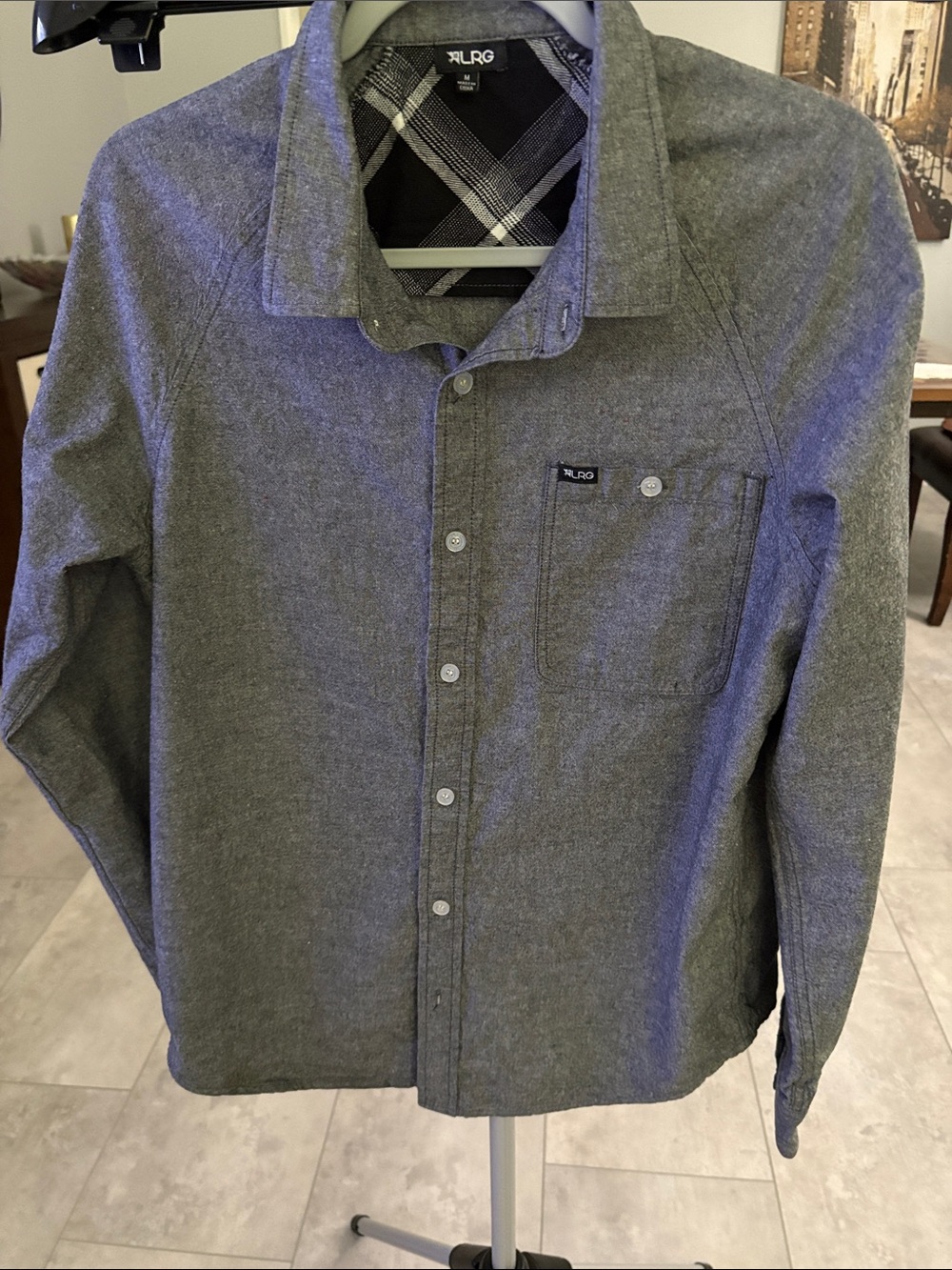 LRG Lifted Research Group. Men’s Gray Button-Down Casual Shirt. Size M